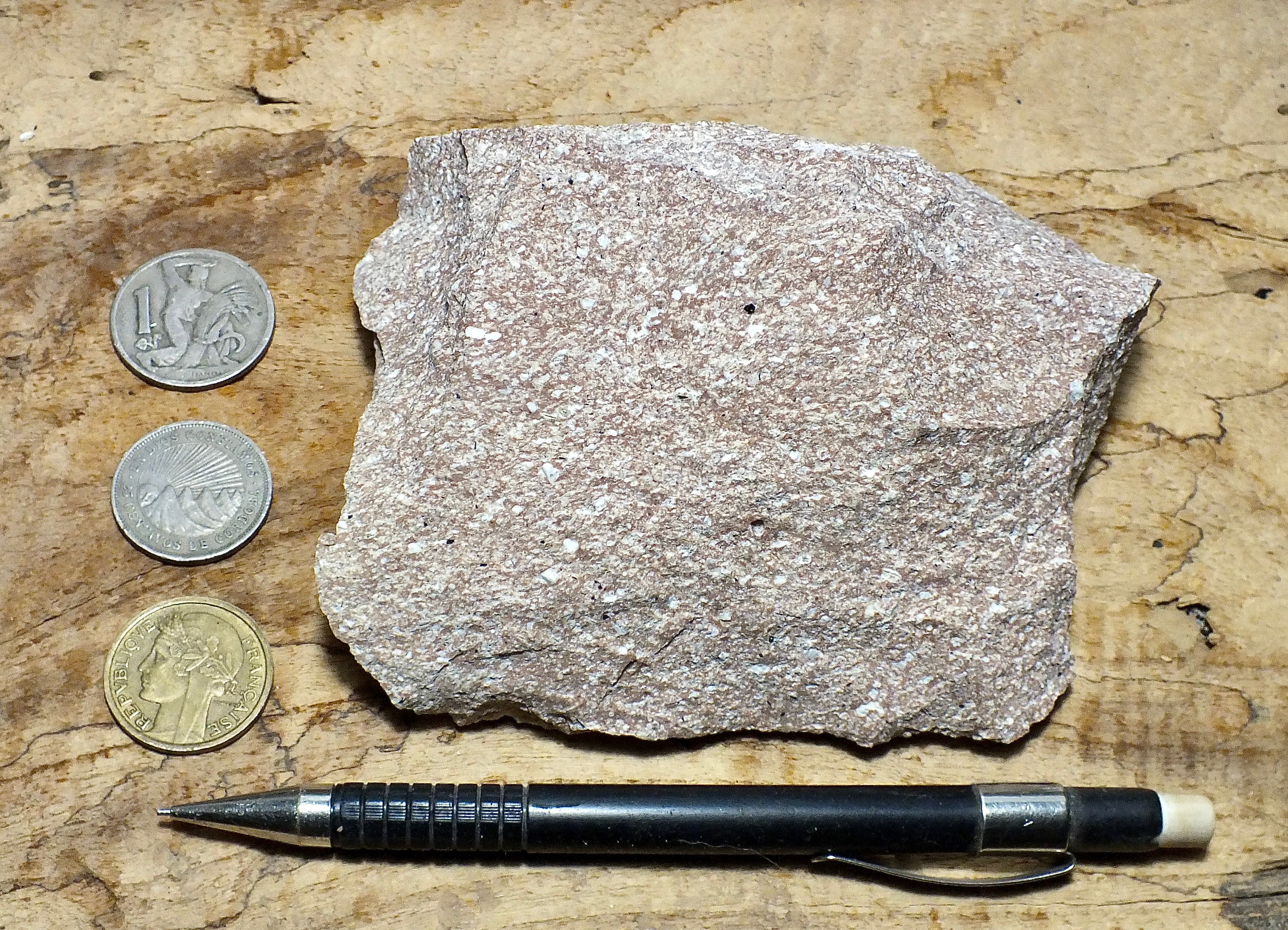 Round Pink Rhyolite igneous rocks – Geological Specimen Supply
